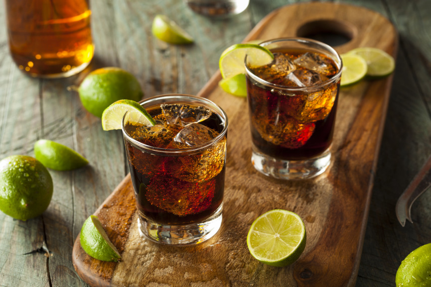 these-are-the-most-popular-cocktails-of-the-last-12-months-17-1556651042-uiMZ-column-width-inline