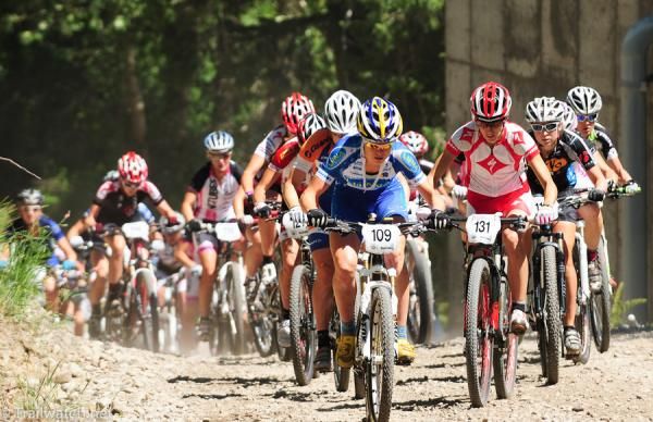 Georgia Gould (Luna Pro Team) sets the pace up the mountain on lap one