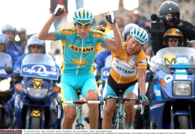 Andrey Kashechkin wins ahead of teammate Alexandre Vinokourov