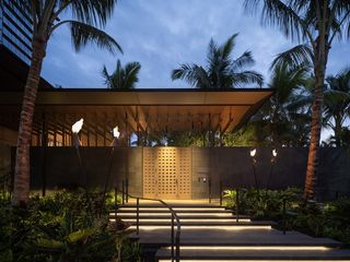 Victoria Place in Honolulu with timber and lush garden grounds