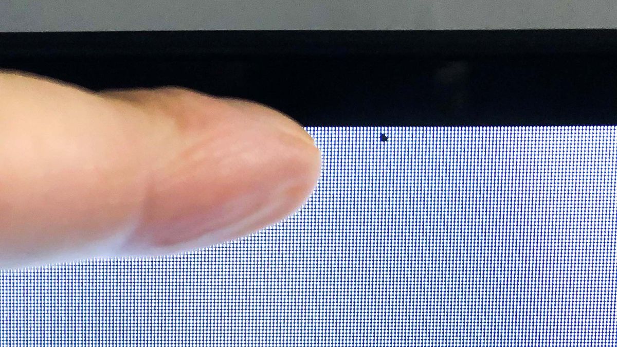 Dead Pixels Shouldn t Be A Thing In 2023 This Annoying Screen Defect 