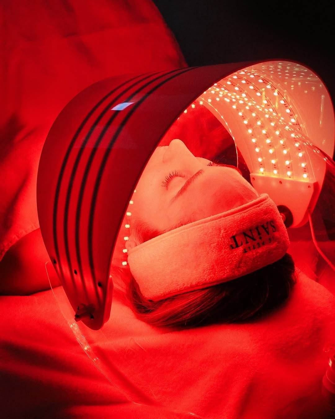 Red Light treatment at Le Petite Saint London clinic