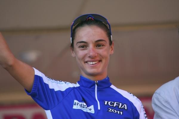 Ashleigh Moolman wearing the combined jersey.