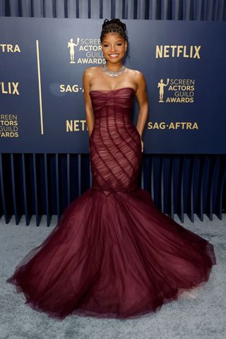 Halle Bailey at The SAG Awards 2024 GettyImages-2036434533