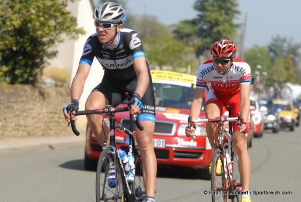 Raimundas Navardauskas (Garmin-Cervelo) leads Rein Taar&auml;mae (Cofidis)