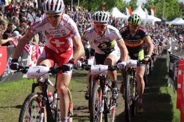 Florian Vogel and Nino Schurter lead it out in the Solothurn round of the BMC Cup