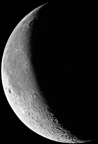 Crescent Moon, Venus and Mars, Sept. 10. 2015