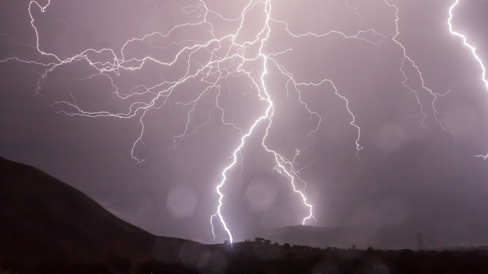 How radioactive is a lightning storm?