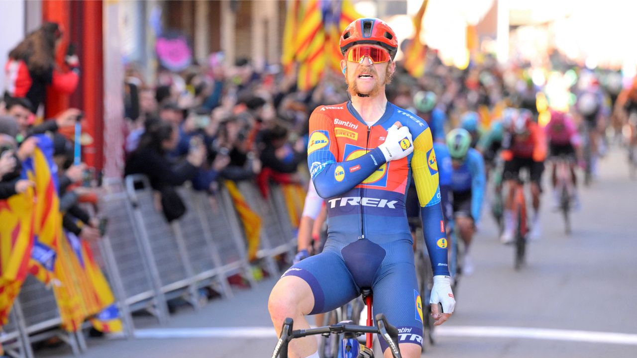 Team Lidl-Trek's US rider Quinn Simmons celebrates crossing first the finish line of the 6th stage of the 2025 Volta a Catalunya cycling tour of Catalonia, a 159km stage race between Berga and Queralt, on March 29, 2025. (Photo by Josep LAGO / AFP) (Photo by JOSEP LAGO/AFP via Getty Images)
