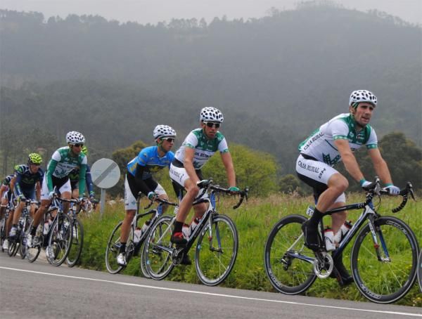 Racers during stage 4