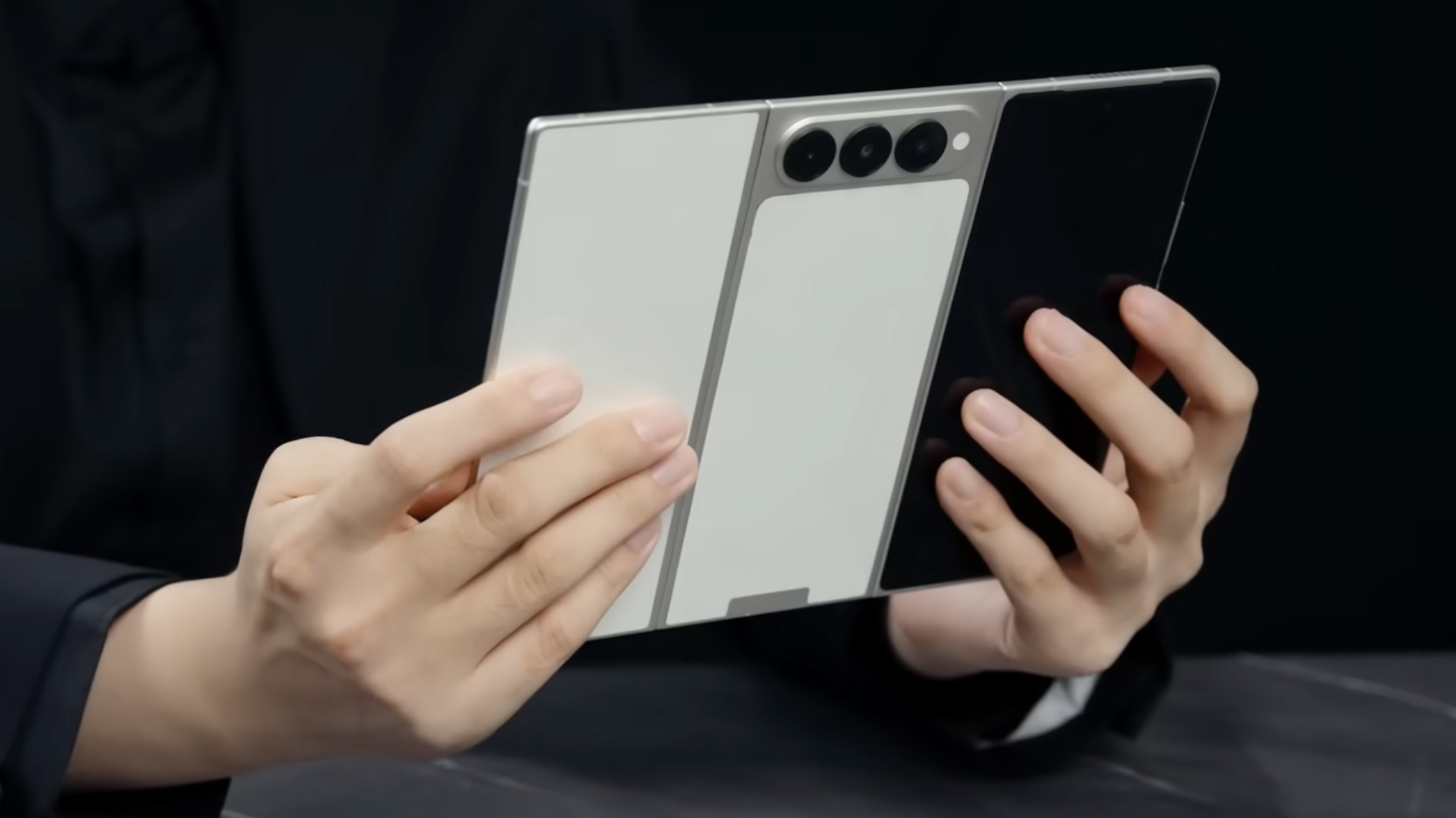 Phantom Ultimate G Fold concept