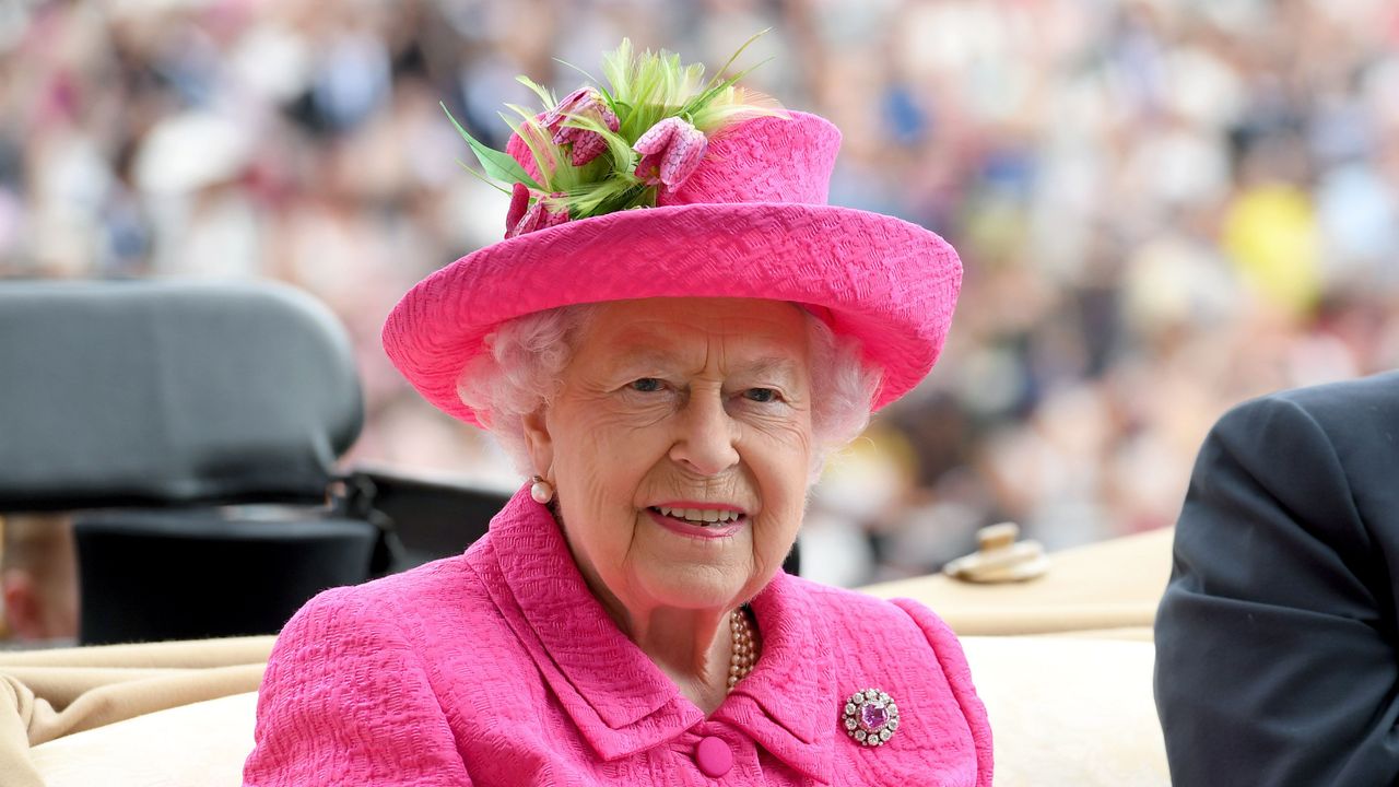 Pink, Hat, Headgear, Fashion accessory, Smile, Tradition, 