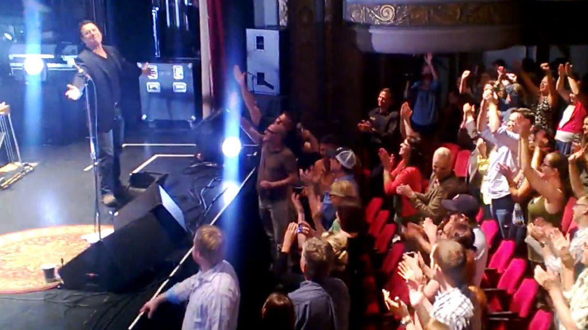 Beyond The Stage The Private Life Of Steve Perry His Remarkable Path To Stardom - v0nlt2w