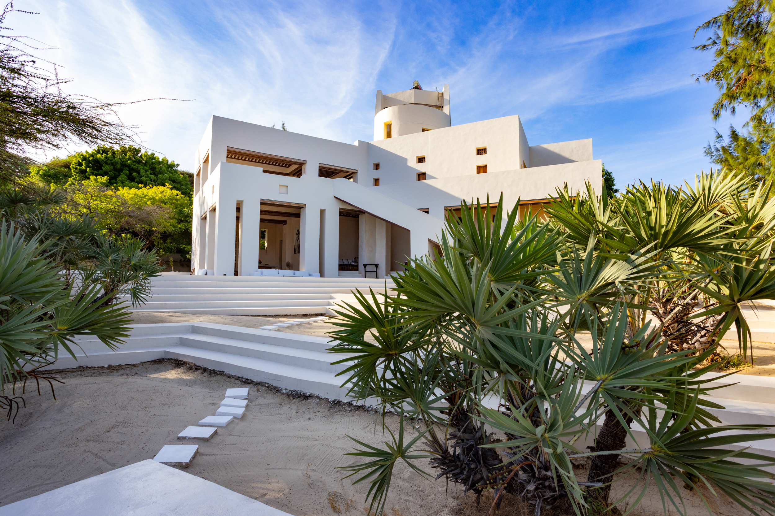 The gloriously modernist Honeymoon House