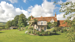 1600s period home with views of the Bowcombe Valley