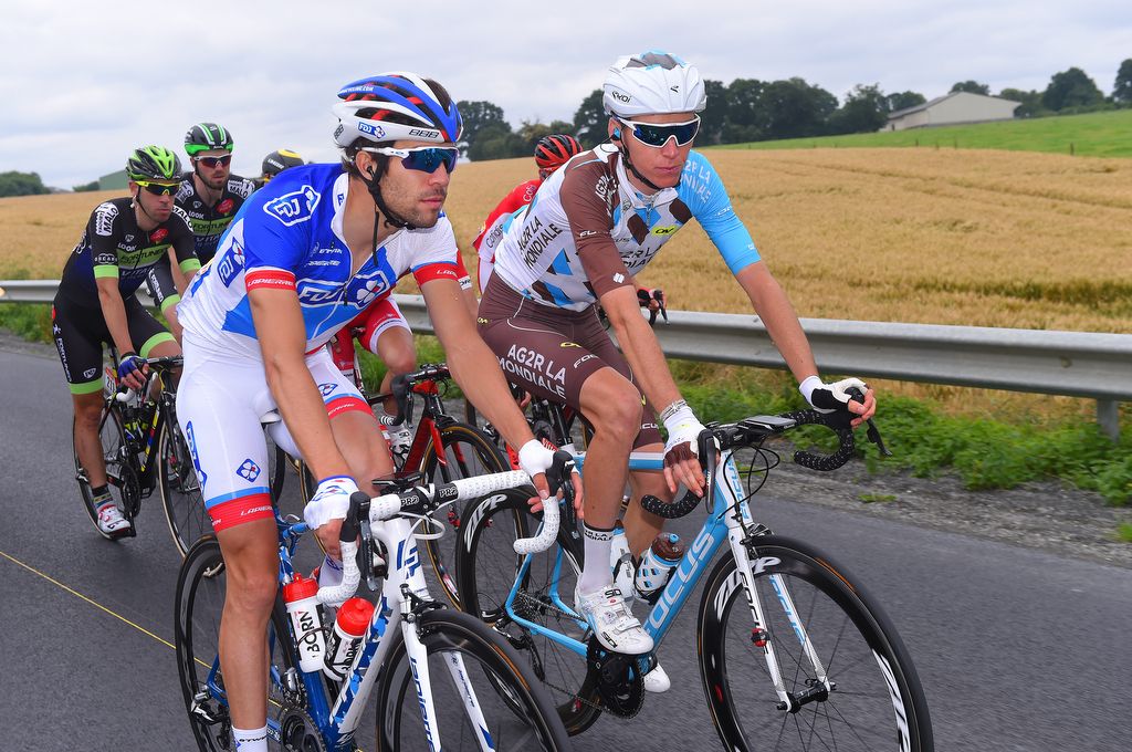 Thibaut Pinot (FDJ) chatting with Romain Bardet (AG2R-La Mondiale)
