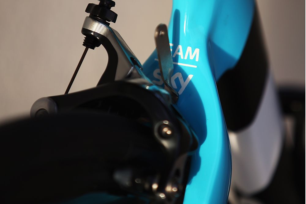 The brake lever is tucked in behind the stays for maximum aerodynamics