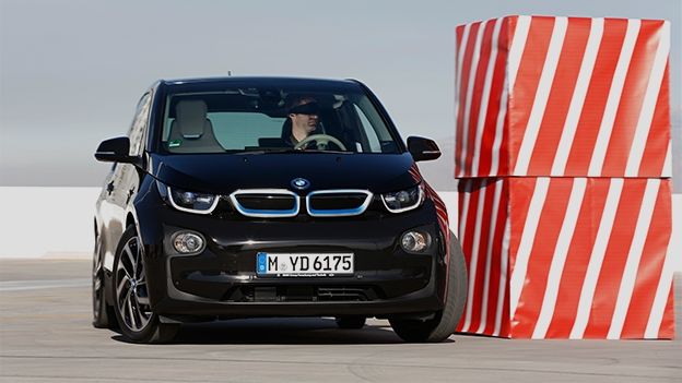 BMW i3 360-degree collision avoidance review: hands on