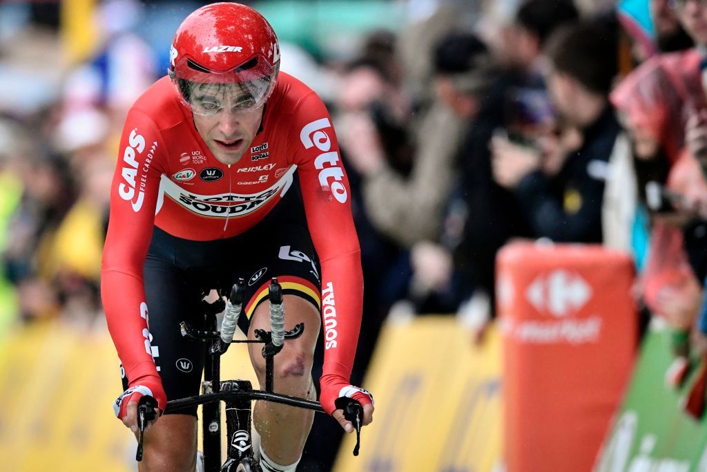 Tony Gallopin (Lotto Soudal) crashed in the time trial