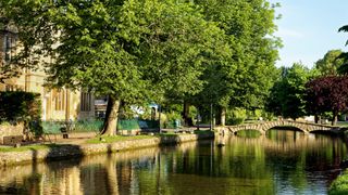 best walks in the Cotswolds: Bourton-on-the-Water