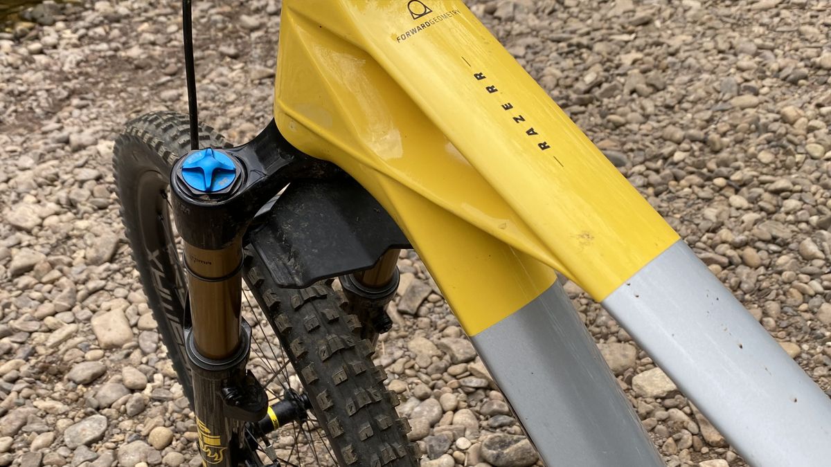 Mondraker Raze Carbon RR headtube