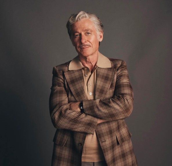 Richard Roxburgh as Vernon Presley