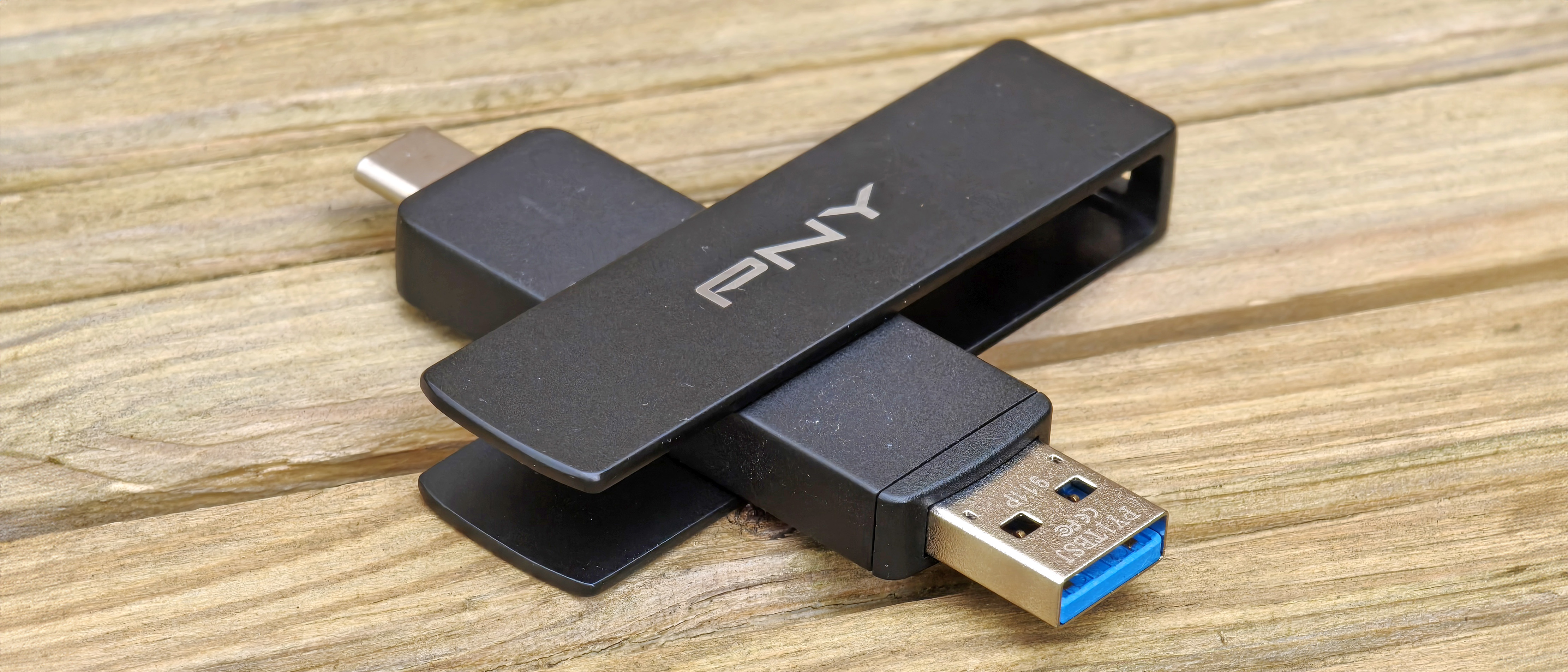 PNY Duo Link V3 flash drive
