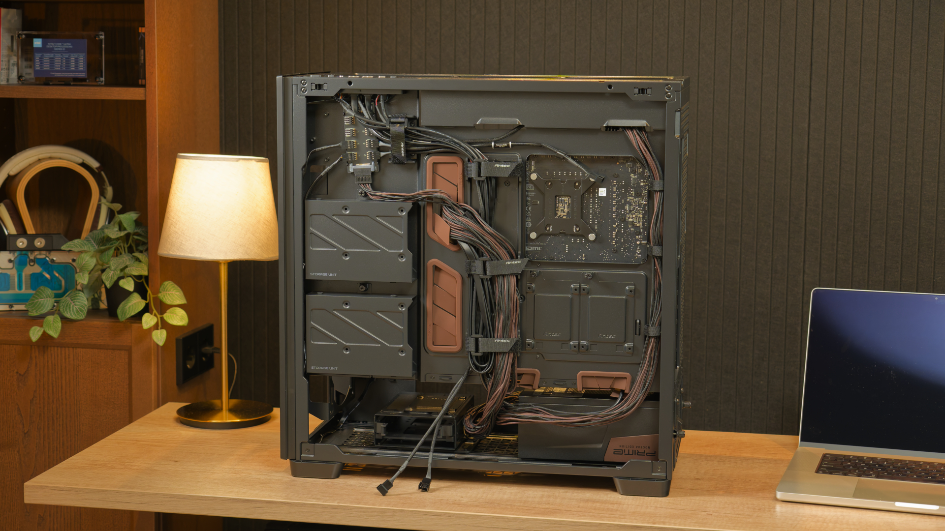 Antec Flux Pro Noctua-Edition