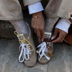 French trainer trends 2025: @slipintostyle