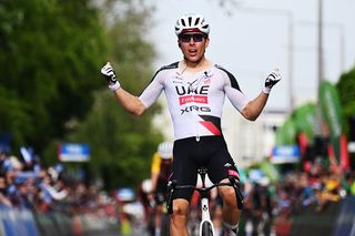 Tour de Hongrie: Beno&icirc;t Cosnefroy stuns field with stage 2 victory using long-range sprint