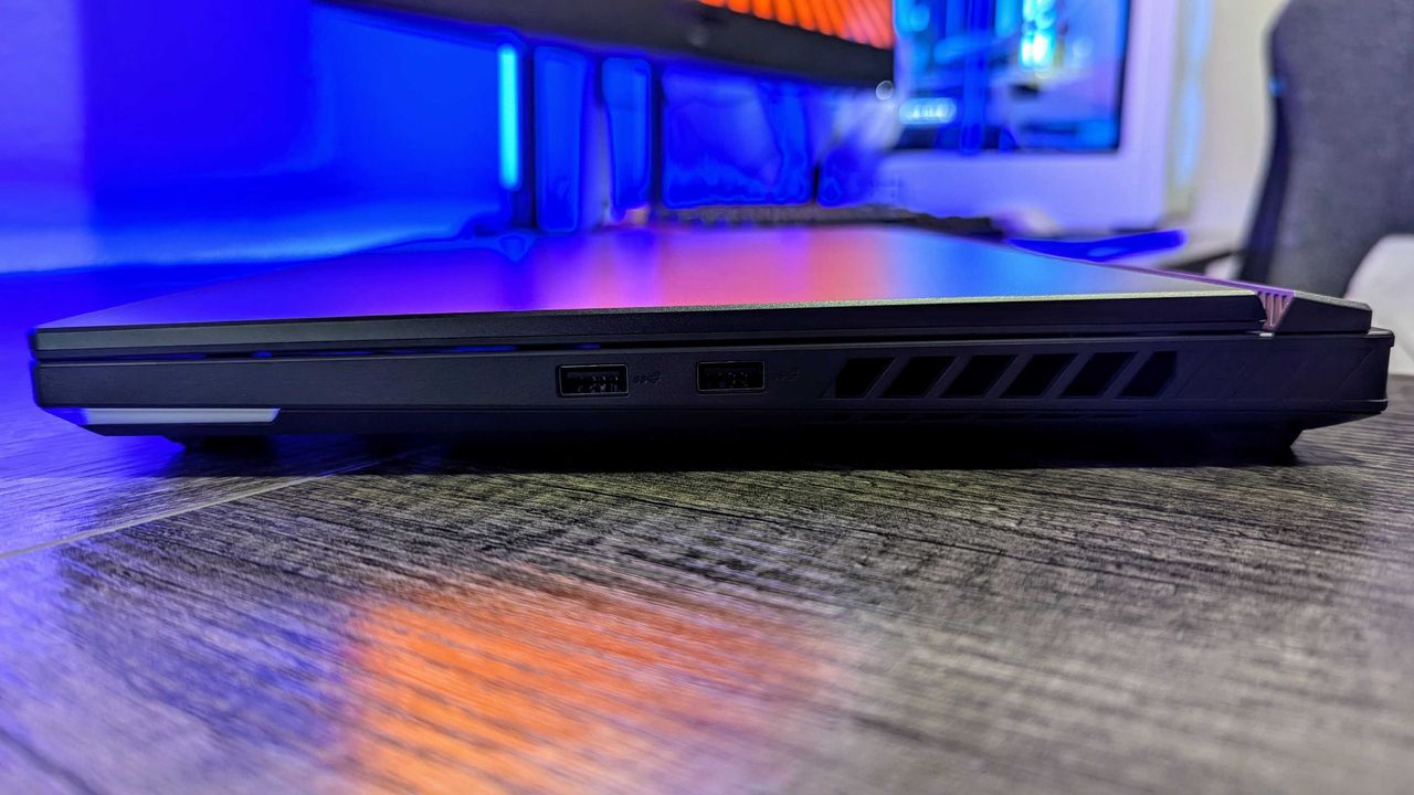 Image of the ASUS ROG Strix G16 (2025, AMD) gaming laptop.