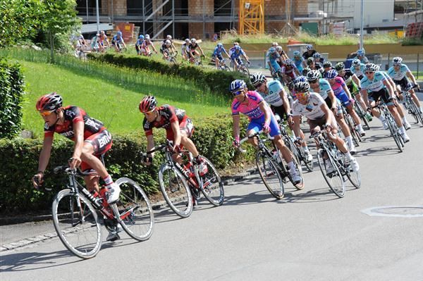 Greg Van Avermaet leads the chasing pack round a turn at the Tour de Suisse