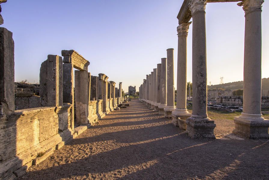 Woman returns Pompeii relic 50 years after stealing it