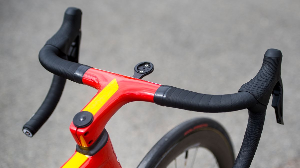 Luis Leon Sanchez's Spanish champion's themed Wilier Zero SLR