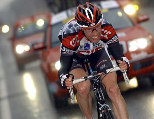 Jens Voigt (CSC) gives it full gas
