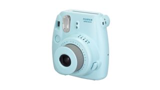 Best Buy: Fujifilm instax mini 11 Instant Film Camera Ice White