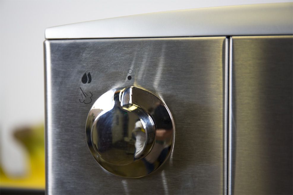 You switch between the Cuisinart Programmable Espresso Maker&rsquo;s steam and water settings by turning this knob.