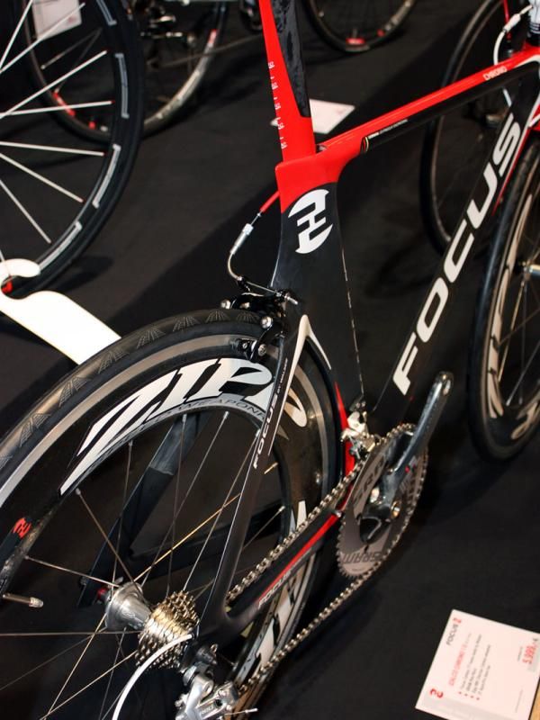 The stays on Focus's Izalco Chrono boast especially sharp trailing edges.
