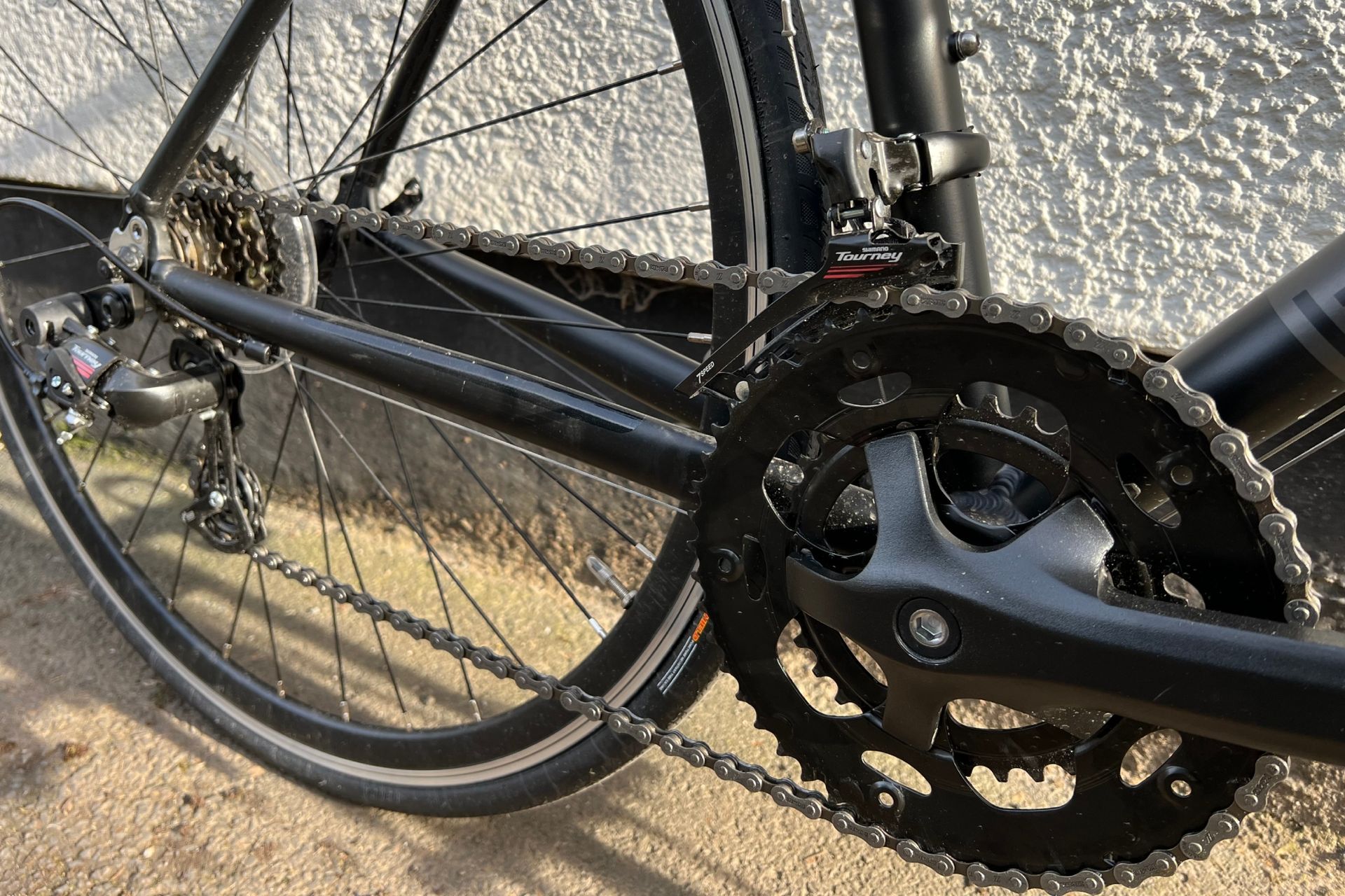 The Shimano Tourney Brand X drive train up close
