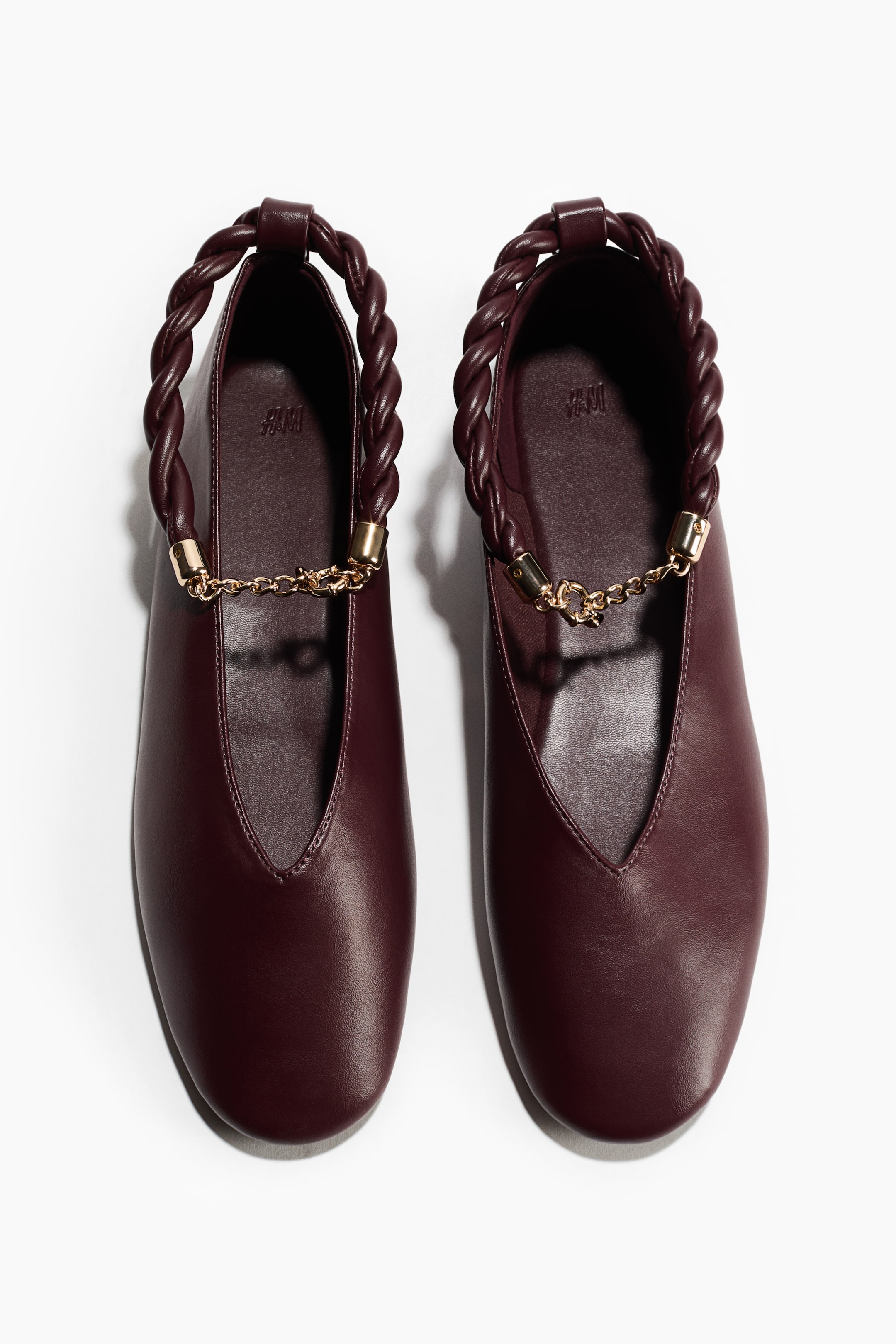 Twist-Detail Ballet Flats