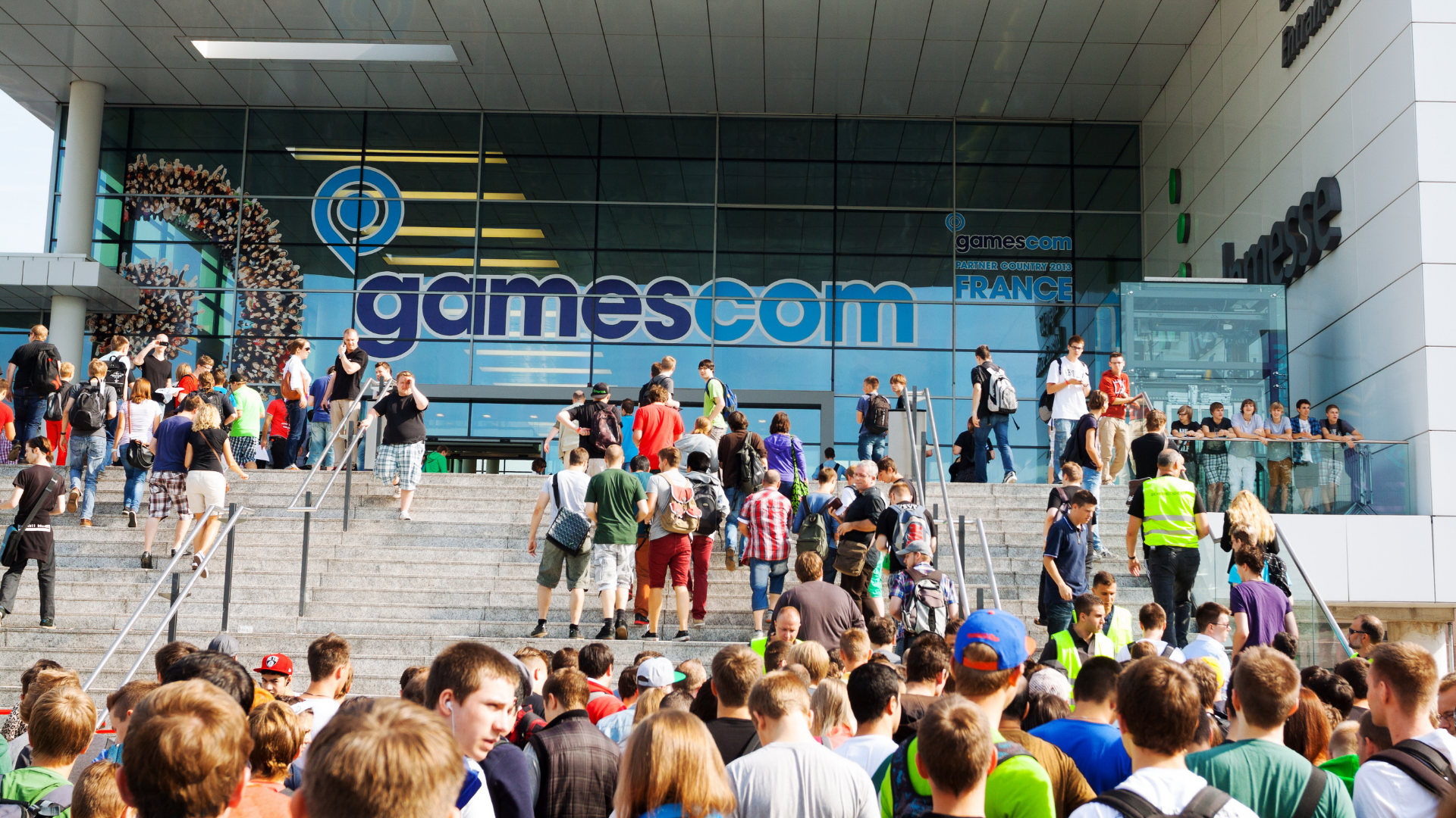 the crowd at Gamescom 2026