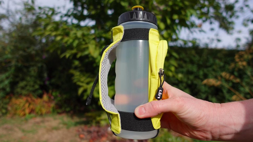 The Best Running Water Bottles 2024 Convenient Hydration For Mid Length Runs Advnture 9625