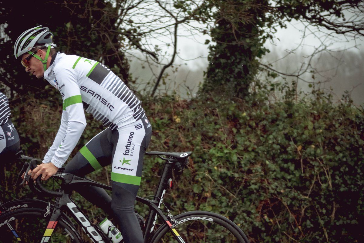 Warren Barguil trains with his new Fortuneo Samsic teammates
