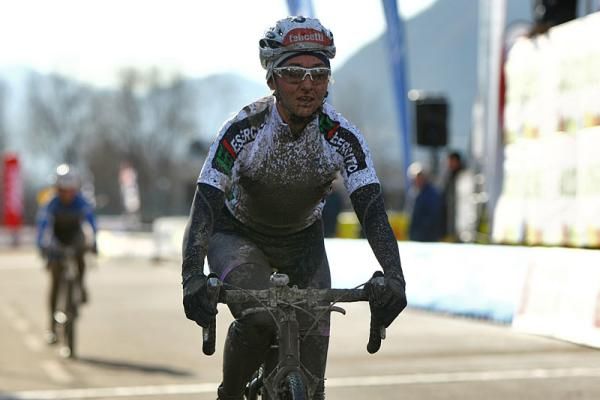 Eva Lechner on her way to winning the Italian 'cross title