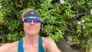 Woman wearing the Proviz Reflect360 running headband