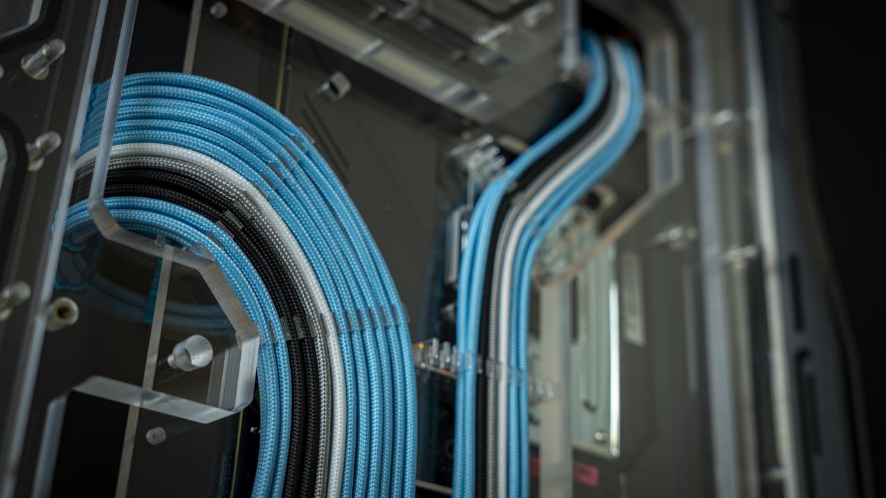 Blue Shift, Spectre III PC Build
