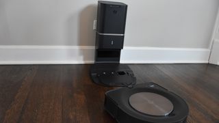 iRobot Roomba s9+ vs. iRobot Roomba i7+: Which is best for pet hair?