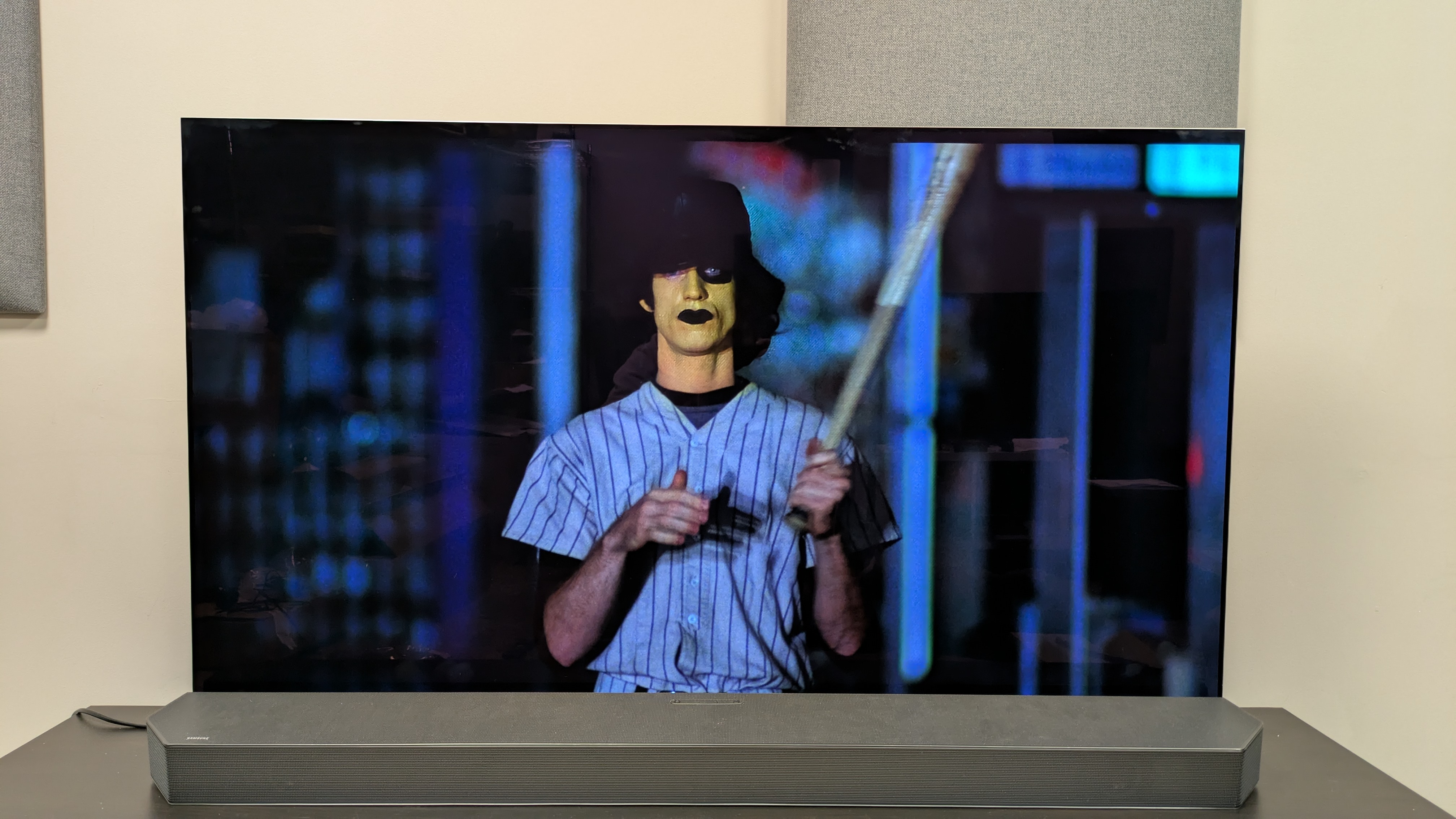 The Warriors 4K Blu-ray from Paramount on LG G5 showing yellow face painted Baseball Fury 