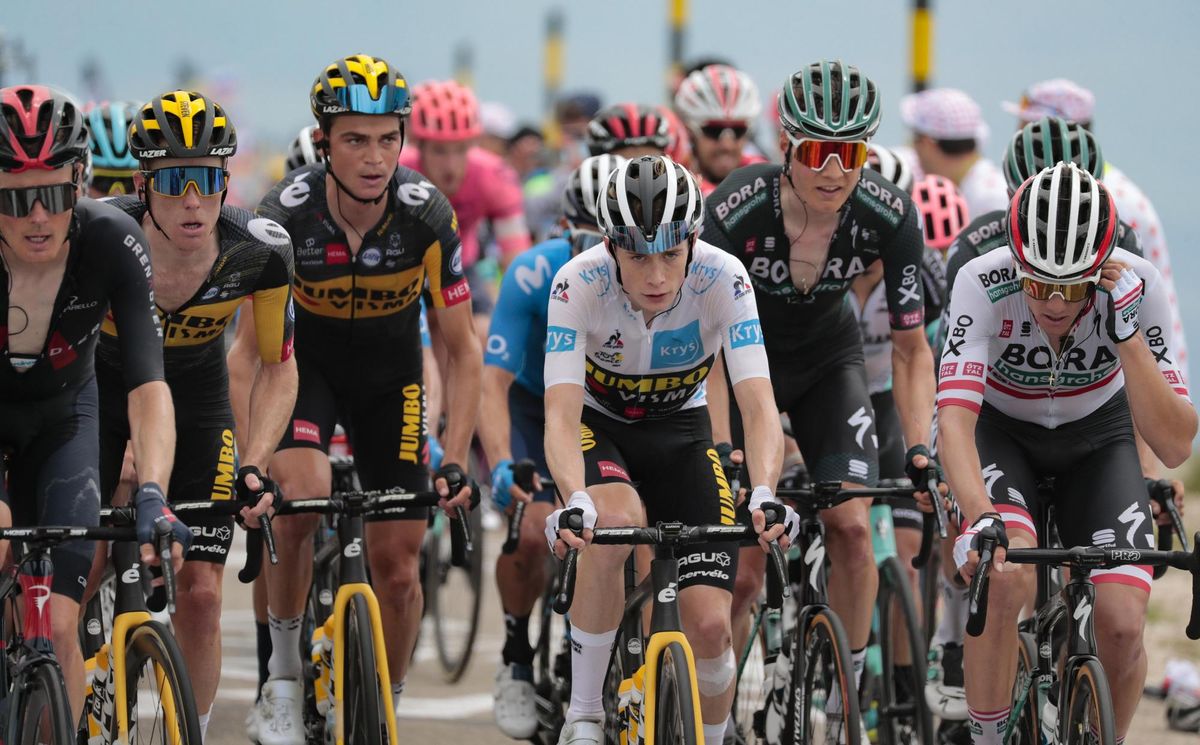 Tour de France 2021 108th Edition 11th stage Sorgues Malaucene 1989 km 07072021 Jonas Vingegaard DEN Jumbo Visma Patrick Konrad AUT Bora Hansgrohe Wilco Kelderman NED Bora Hansgrohe photo Dion KerckhoffsCVBettiniPhoto2021