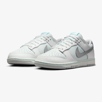 Nike Dunk Low Retro SE Shoes (Men’s)